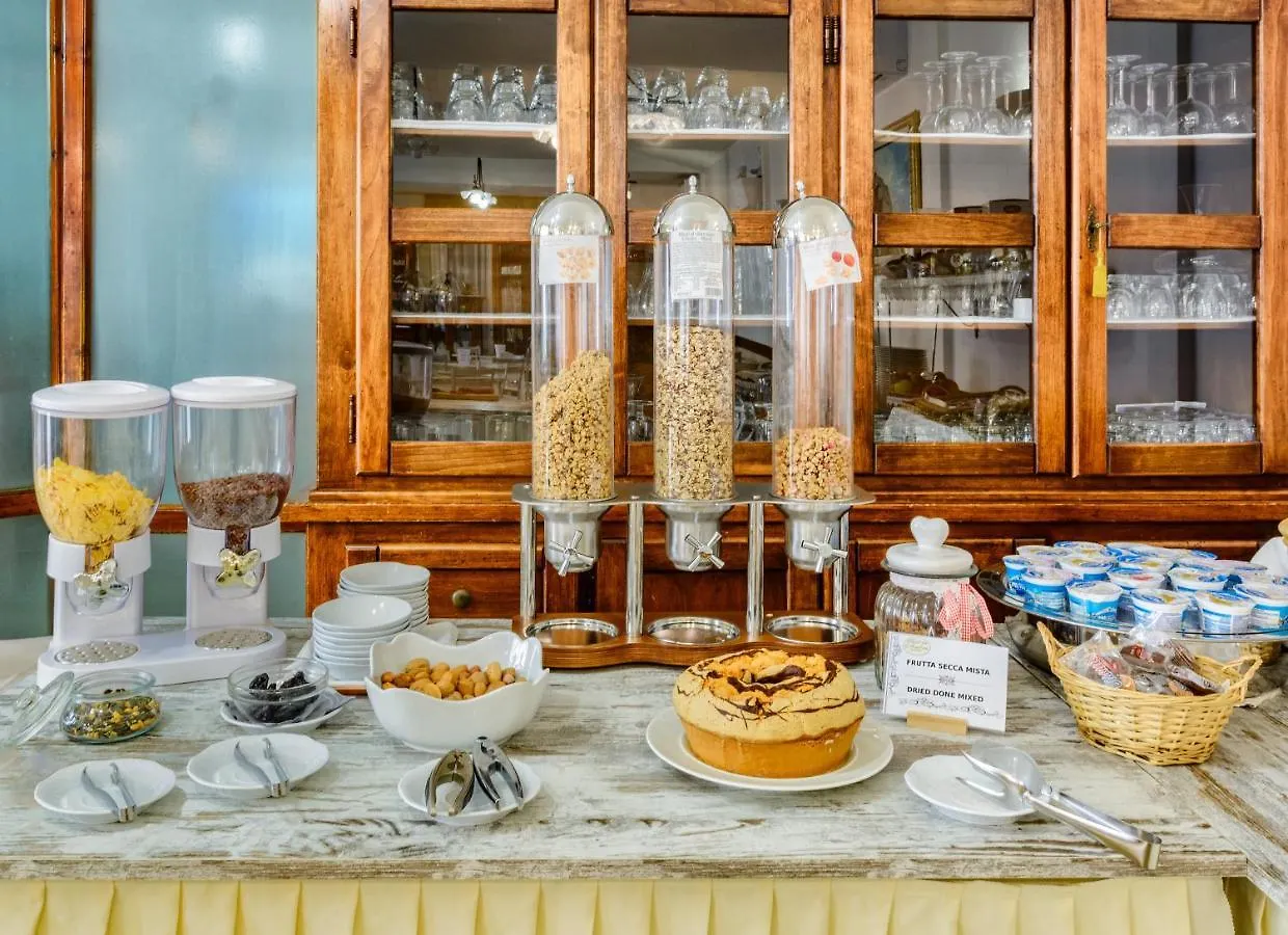 **  Hotel Ambra Forte dei Marmi Italy