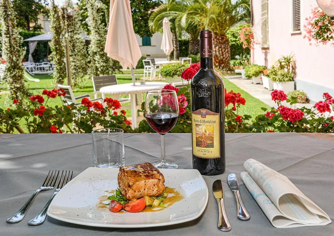 Hotel Ambra Forte dei Marmi Italy