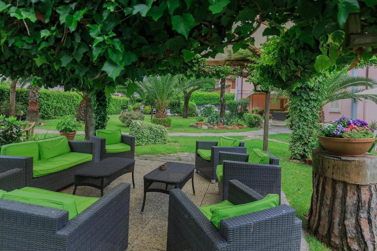 Hotel Ambra Forte dei Marmi Italy